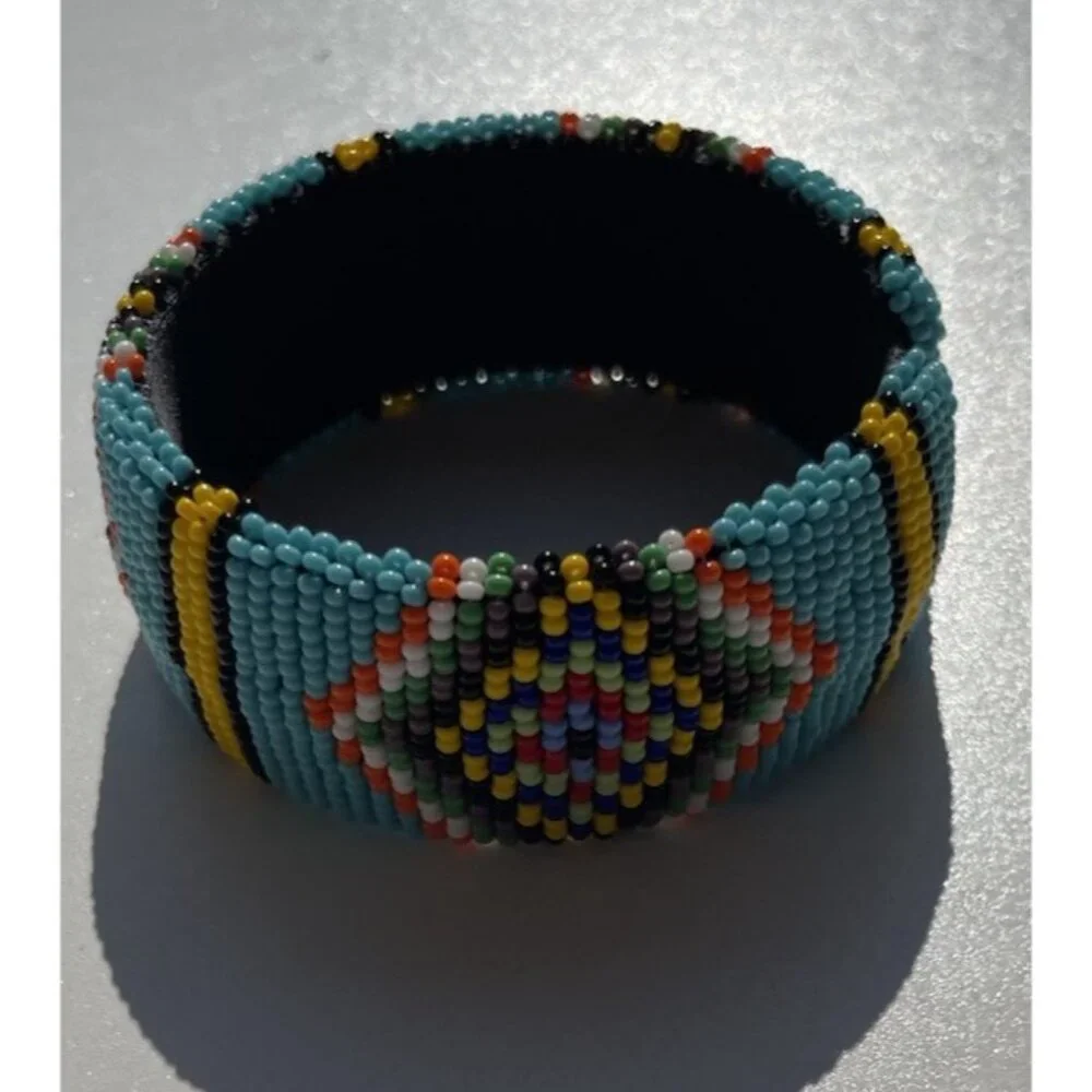Vintage Handmade Navajo Indian Beaded Bracelet White Blue Red Yellow Sz 7.5”